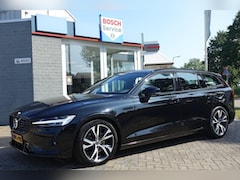 Volvo V60 - B3 163pk Geartronic Mild Hybrid R-Design | PANO | HARMAN | PILOT ASSIST | KEYLESS |