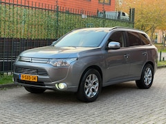 Mitsubishi Outlander - 2.0 PHEV instyle+ TREKHAAK|CAMERA|NAP