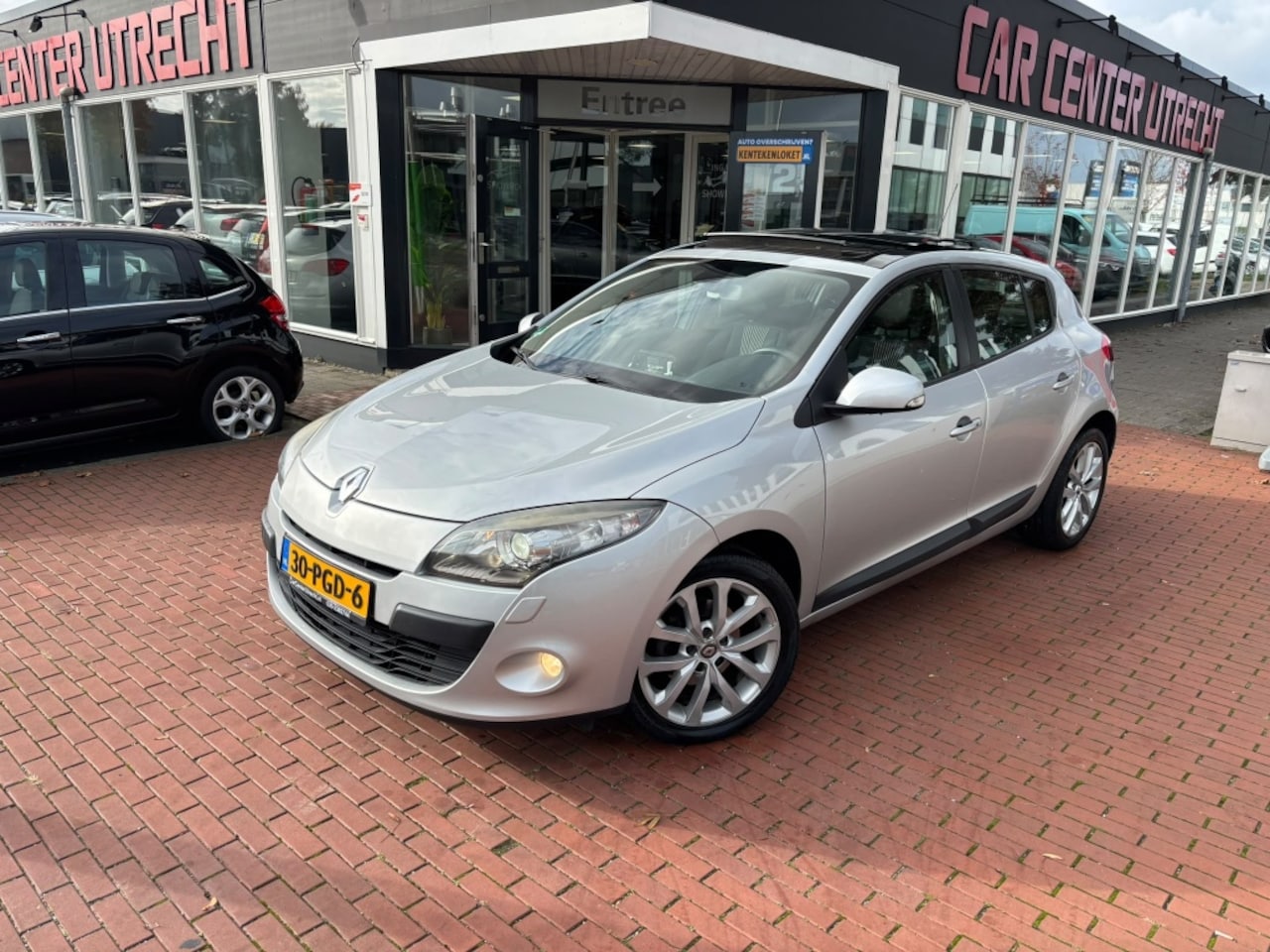 Renault Mégane - 1.6 Celsium pano airco navi - AutoWereld.nl
