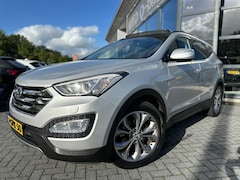 Hyundai Santa Fe - 2.4i GDI 4WD| Automaat | Panorama | Trekhaak | Keyless | Memory | PDC | Climate | Cruise |