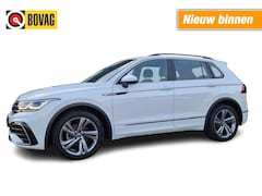 Volkswagen Tiguan - 1.5 TSI R-LINE Business Plus Navi Matrix ACC HUD Apple Car topstaat