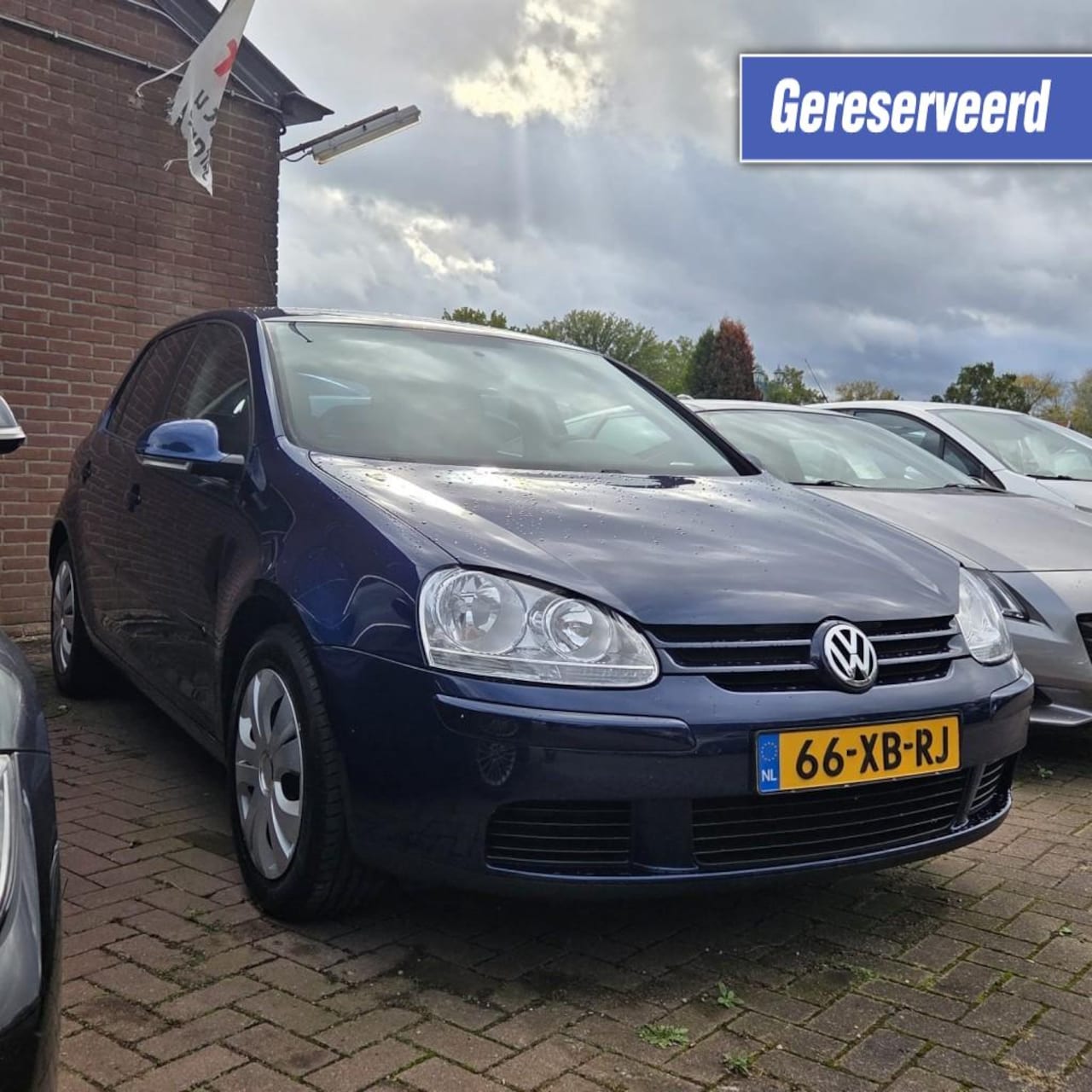 Volkswagen Golf - 1.4 80pk 5-drs Optive 3 ECC/Bluetooth/nieuwe APK - AutoWereld.nl