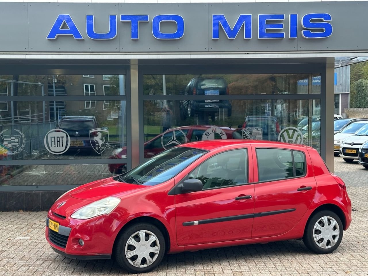 Renault Clio - 1.2 BUSINESS Telefoon - AutoWereld.nl