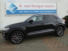 Volkswagen T-Roc - 1.5 TSI SPORT DSG, ACC, Virtual, PANO, LED, Camera