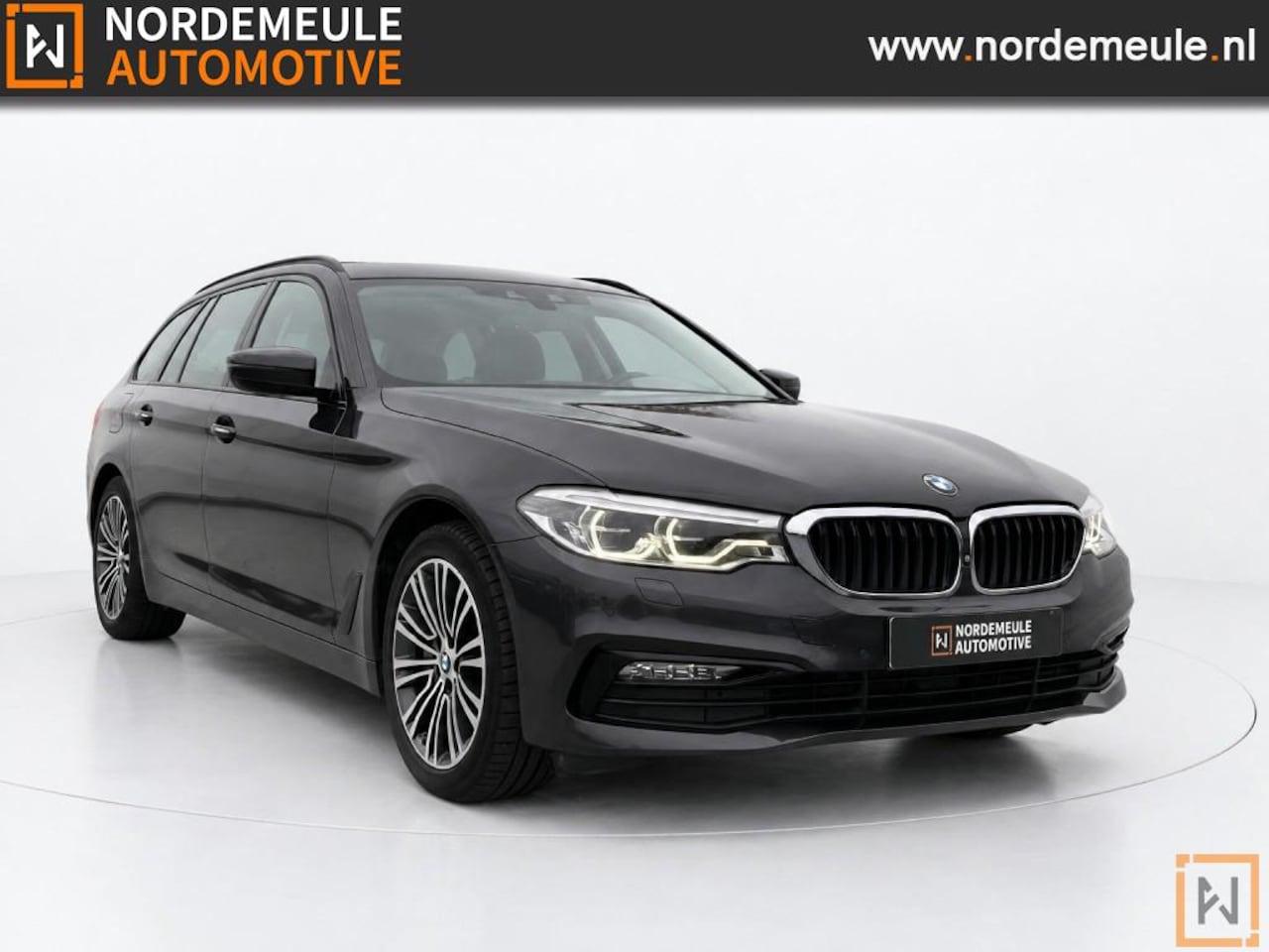 BMW 5-serie - 540I XDrive HIGH EXECUTIVE. CRUISE, CARPLAY, 360, PANO - AutoWereld.nl