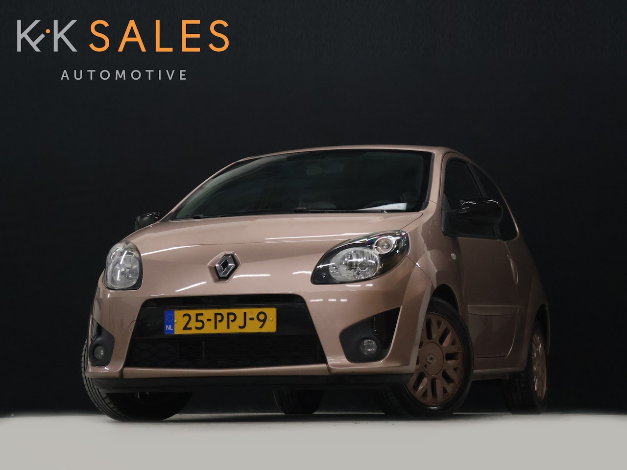 Renault Twingo - 1.2-16V Miss Sixty [TREKHAAK, CRUISE CONTROL, RADIO, AIRCO, NIEUWSTAAT] - AutoWereld.nl