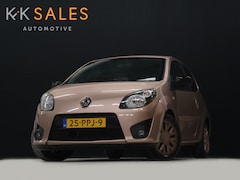 Renault Twingo - 1.2-16V Miss Sixty [TREKHAAK, CRUISE CONTROL, RADIO, AIRCO, NIEUWSTAAT]