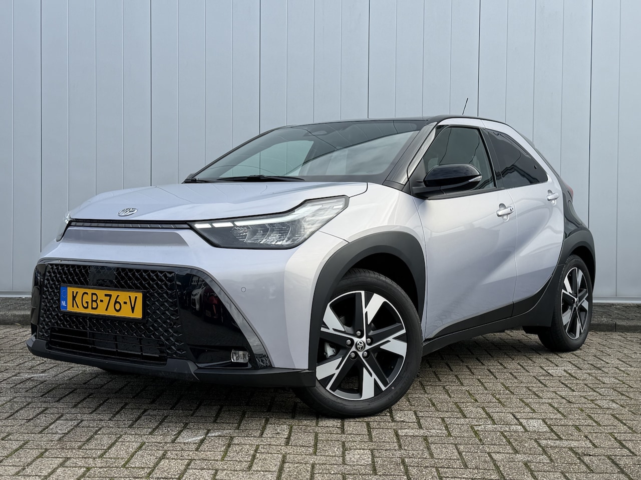 Toyota Aygo X - Hybrid 115 pulse Keyless PDC NL Auto 1e Eigenaar - AutoWereld.nl