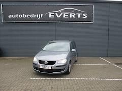 Volkswagen Touran - 1.4 TSI Trendline Dealer onderhouden met boekjes zeer mooie goed rijdende auto scherpe mee