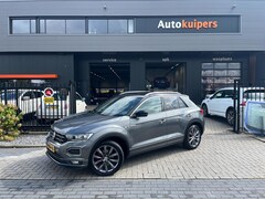 Volkswagen T-Roc - 2.0 TSI 4Motion Business R | R-line | Achteruitrijcamera | Sport Plus pakket