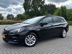 Opel Astra Sports Tourer - 1.2 Elegance | Cruise control | Climate control | Achteruitrij camera |