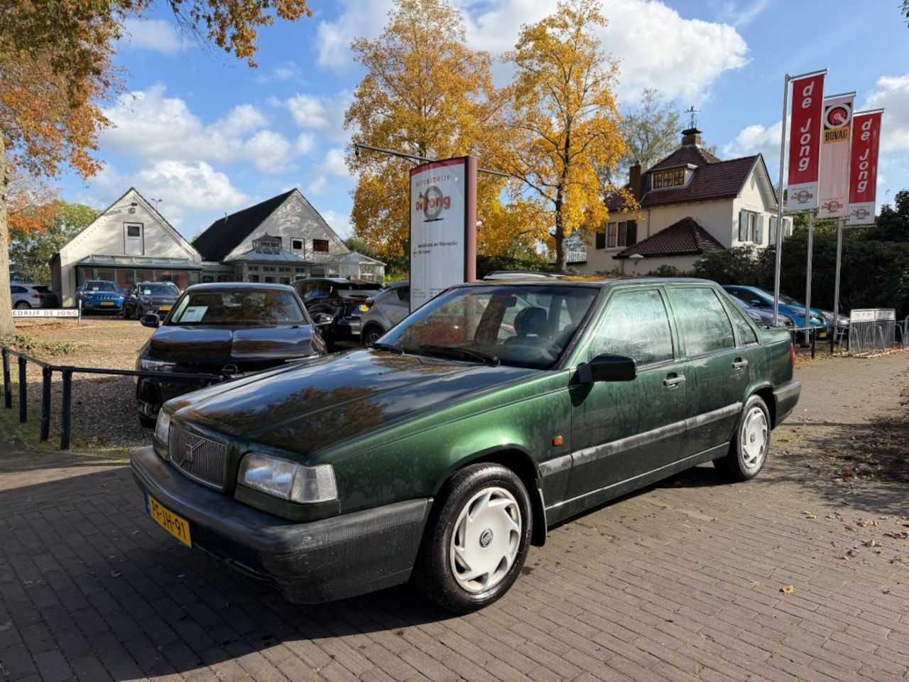 Volvo 850 - 2.0 COMFORT-LINE / AIRCO / CRUISE CTR. / TREKHAAK / HALF LEDER / ELEK. RAMEN - AutoWereld.nl