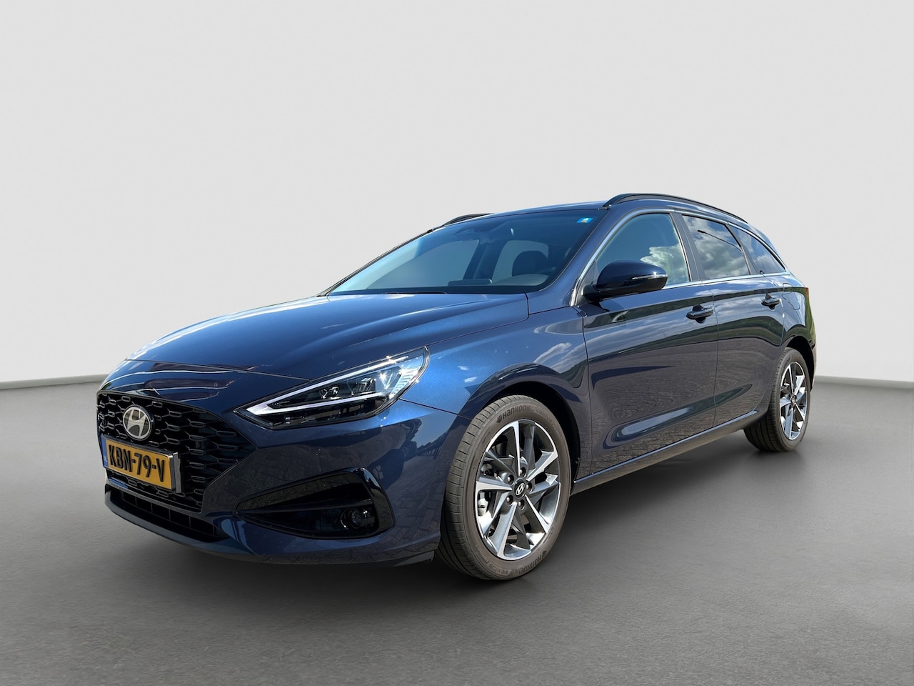 Hyundai i30 Wagon - 1.6 T-GDi 150pk Automaat Premium | Camera | Carplay | Climate controle | Lederen bekleding - AutoWereld.nl