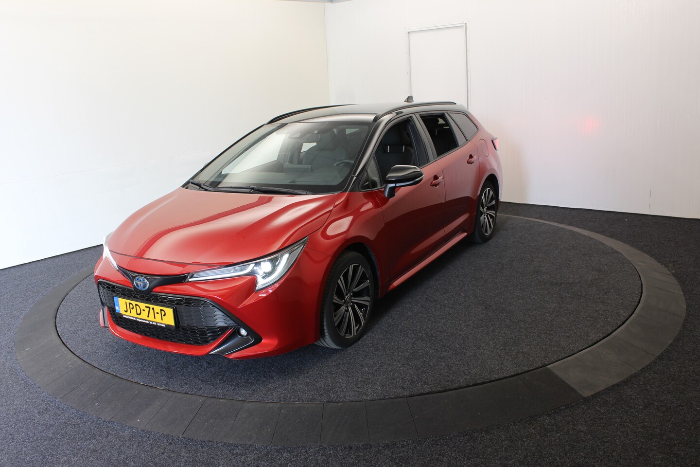 Toyota Corolla - Premium EL aKlep Bi-Tone Head-Up Virtual Cam Cruise Stoel + Stuur Ver Navi - AutoWereld.nl
