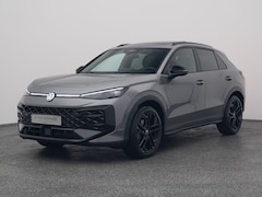 Volkswagen T-Roc - 1.5 eTSI R-Line NEW | PANO | CAMERA | ADAPTIVE | STOEL- EN STUURVERW