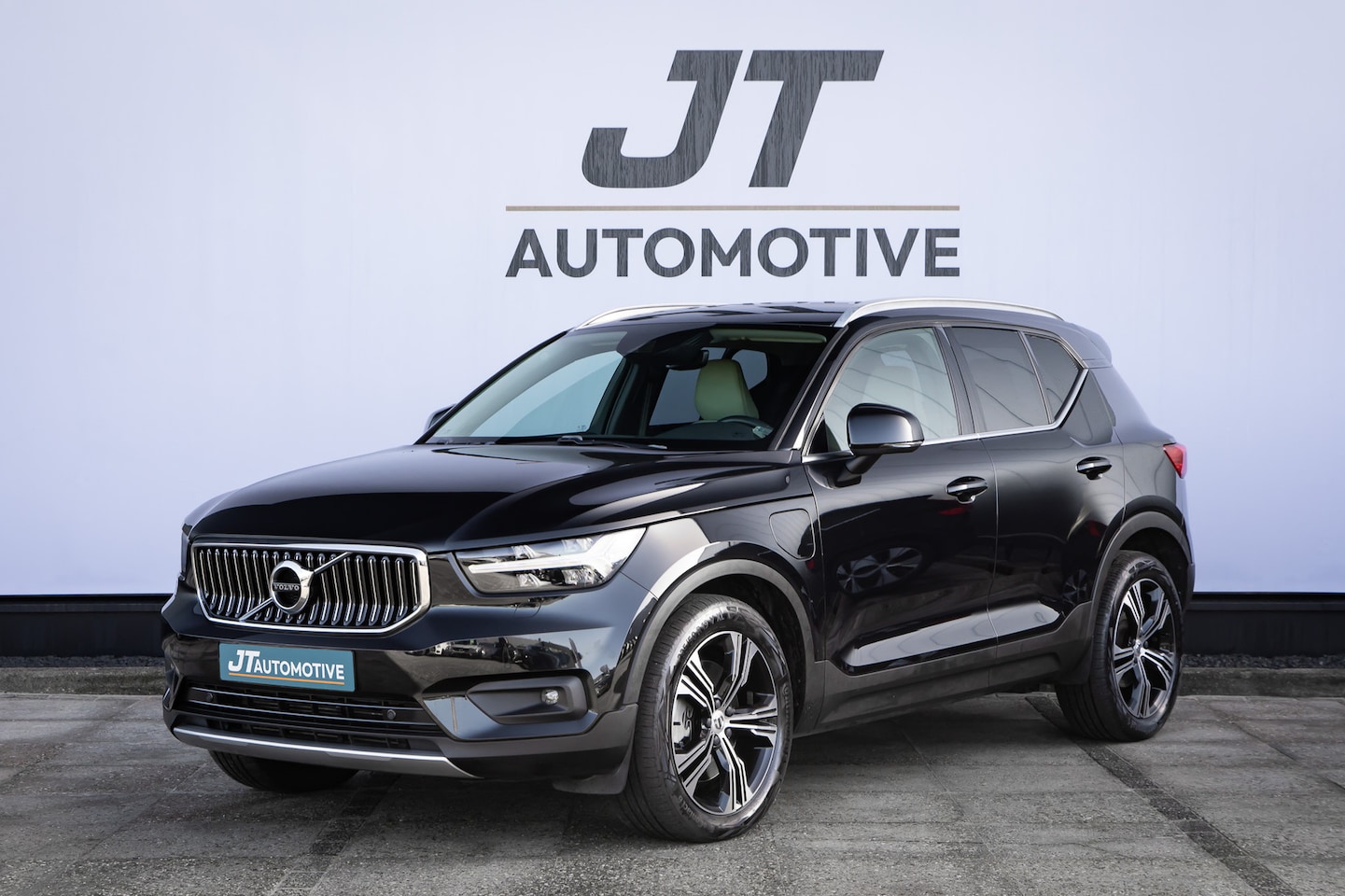 Volvo XC40 - 1.5 T4 Recharge inscription plug in hybe Ledere bekleding | Camera | Pdc | Carplay | Elekt - AutoWereld.nl