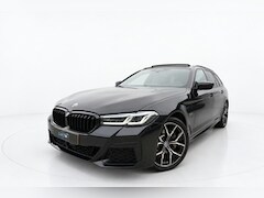 BMW 5-serie Touring - 530e M SPORT PANO LASER SFEER H&K HUD