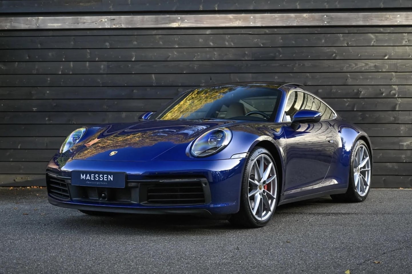 Porsche 911 - 3.0 Carrera S Dealer Onderhouden - 2 Eigenaren - ACC - Gentiaanblauw - AutoWereld.nl