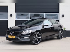 Volvo S60 - 2.0 T6 306pk R-Design - 19 inch - Sportstoelen - Camera - Trekhaak - Distributie vervangen