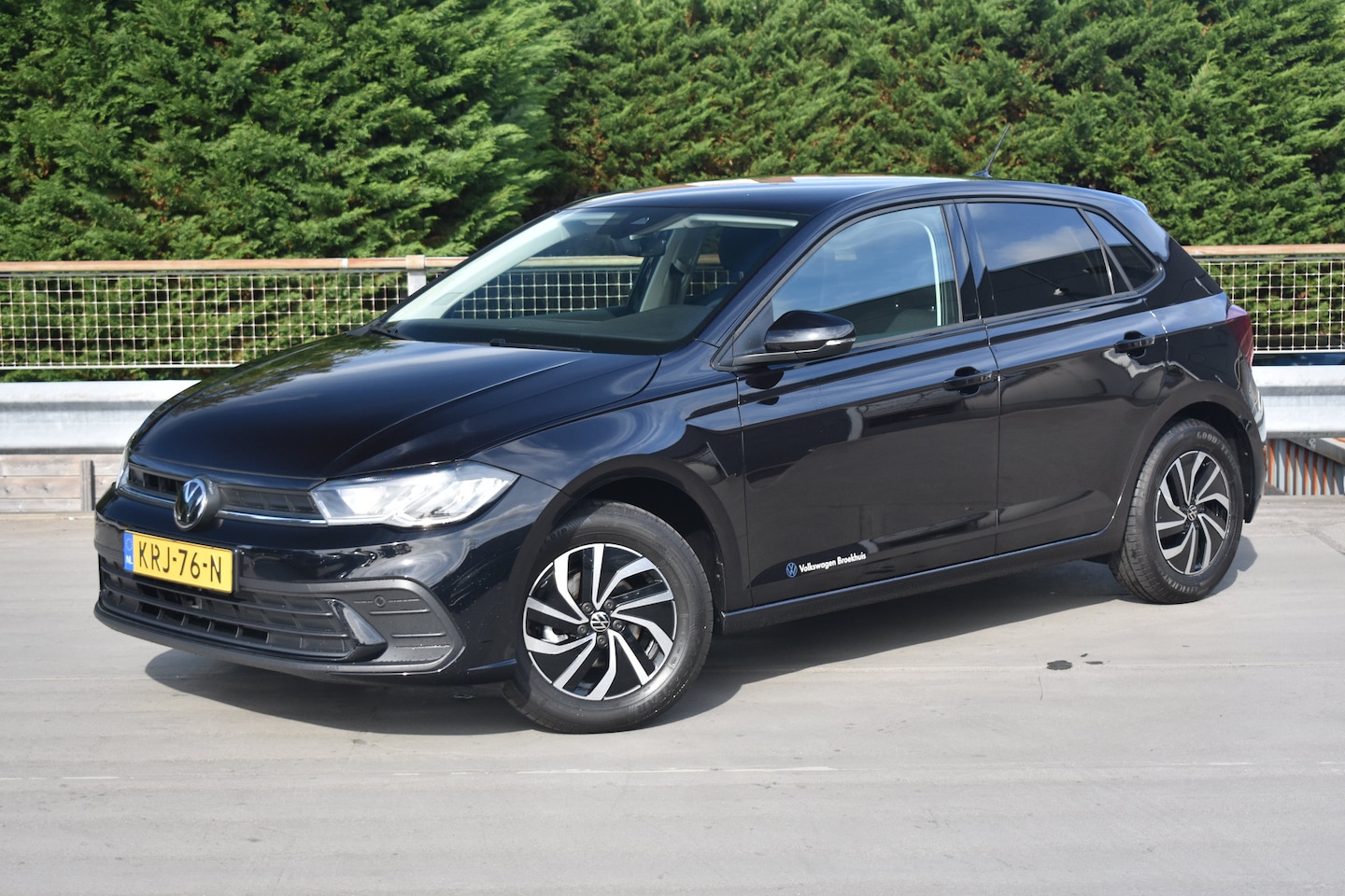 Volkswagen Polo - Life Edition | 'App-Connect' smartphone integratie | 4 jaar garantie | Achteruitrijcamera - AutoWereld.nl
