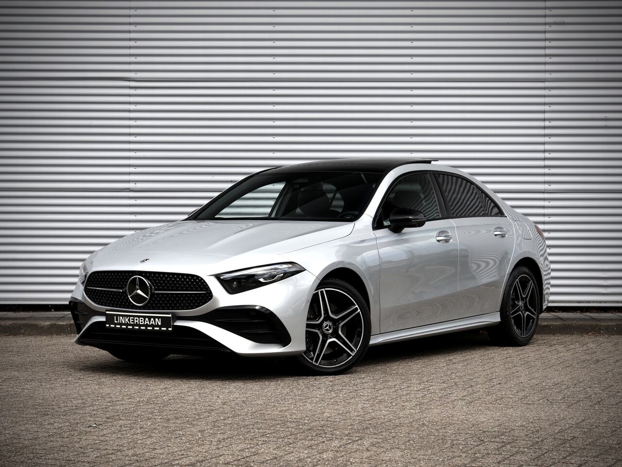 Mercedes-Benz A-klasse - Limousine A 250e AMG | Panorama | Burmester | Sfeerverlichting | - AutoWereld.nl