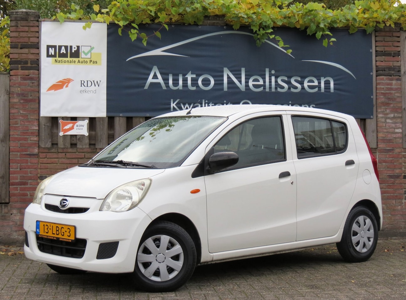 Daihatsu Cuore - 1.0 Clever 5-DEURS | APK T/M SEPT 2027 | ZEER ZUINIG EN BETROUWBAAR | - AutoWereld.nl