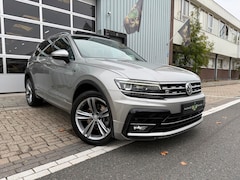 Volkswagen Tiguan - 2.0 TSI 4Motion R-Line LEER/NAV/VIRTU/PANO