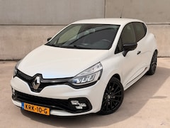Renault Clio - 1.6 R.S. Trophy 220PK 18'' LED Navi Cruise Clima