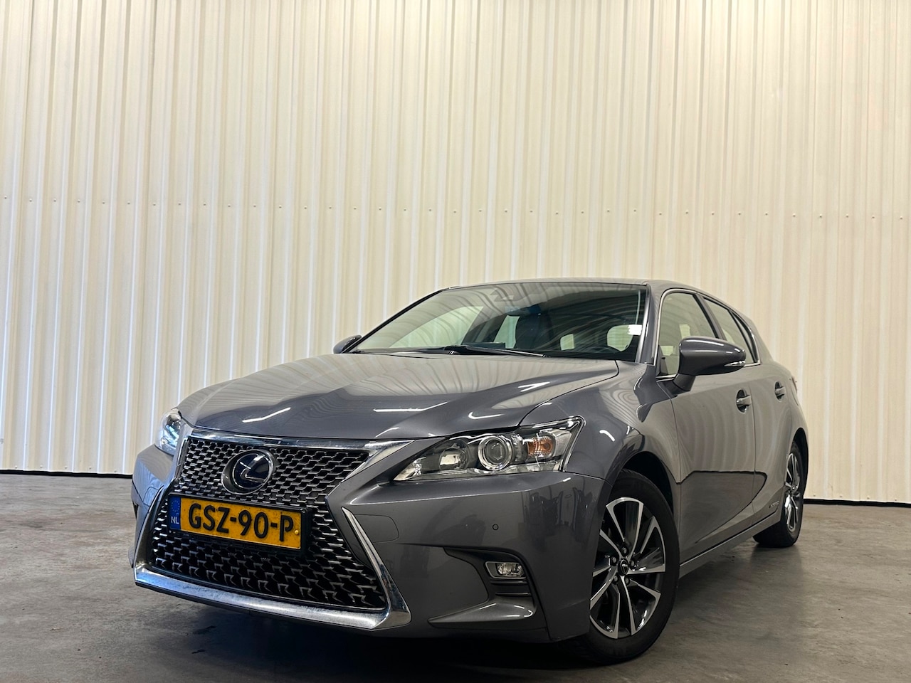 Lexus CT 200h - Business Line Navi/Camera - AutoWereld.nl