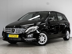 Mercedes-Benz B-klasse - 180 Ambition/ Bi-Xenon/ Stoelverw./ PDC V+A/ Navi/ Airco/ Cruise/ Elek. pakket/ Isofix/ Bl