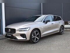 Volvo V60 - T8 Plug-in hybrid AWD Ultra Dark | Panoramisch Schuif-/Kanteldak | 360 graden camera | Ext