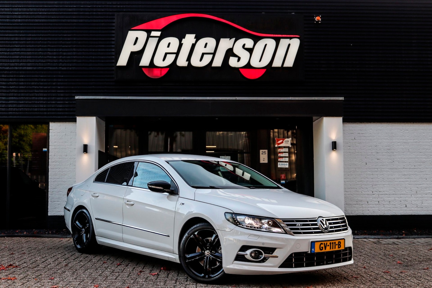 Volkswagen Passat CC - 2.0 TSI R-LINE DSG XENON LEDER STOELVER - AutoWereld.nl