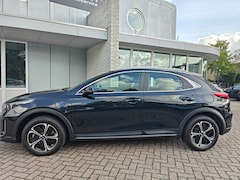 Kia XCeed - 1.6 GDi PHEV DynamicPlusLine/Stuur en stoelverwarming / Half leder / Navigatie / Carplay