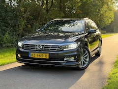 Volkswagen Passat Variant - 1.6 TDI Highline Business R | Navi + Cruise control Nu € 10.275 Inclusief BTW,