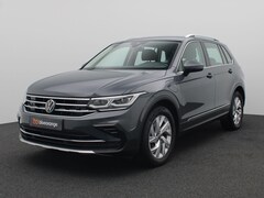 Volkswagen Tiguan - 1.4 TSI eHybrid Elegance 245PK DSG Trekhaak, Matrix LED Verlichting, Stoelverwarming, Acht
