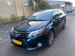 Toyota Avensis Wagon - 1.8 VVTi Dynamic Business