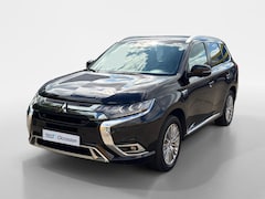 Mitsubishi Outlander - 2.4 PHEV Intense Apple Carplay/Android Auto , electronic climate controle , leder , stoelv