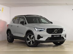 Volvo XC40 - B4 211PK Automaat Plus Dark / Adaptive Cruise control / Harman Kardon / Elektrisch verstel