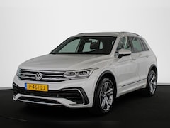 Volkswagen Tiguan - 1.4 TSI eHybrid R-Line Business+ Panoramadak Trekhaak IQ-Light Keyless
