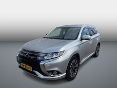 Mitsubishi Outlander - 2.0 PHEV Premium Nieuwe Accupakket met 30000km SOH 99%