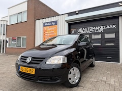 Volkswagen Fox - 1.2 Trendline | UNIEK SLECHTS 10.604 KM | ORIGINELE KM STAND | STUURBEKRACHTIGING |