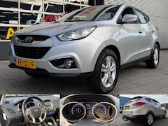 Hyundai ix35 - 2.0i 4WD Style - Navigatie I Airco I Xenon I 1/2 Leer I Trekhaak I Sport velgen