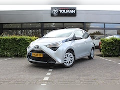 Toyota Aygo - 1.0 VVT-i x-play | Rijklaar | Apple/Android | ''Trekhaak'' | PDC | DAB+ | Bluetooth | Came