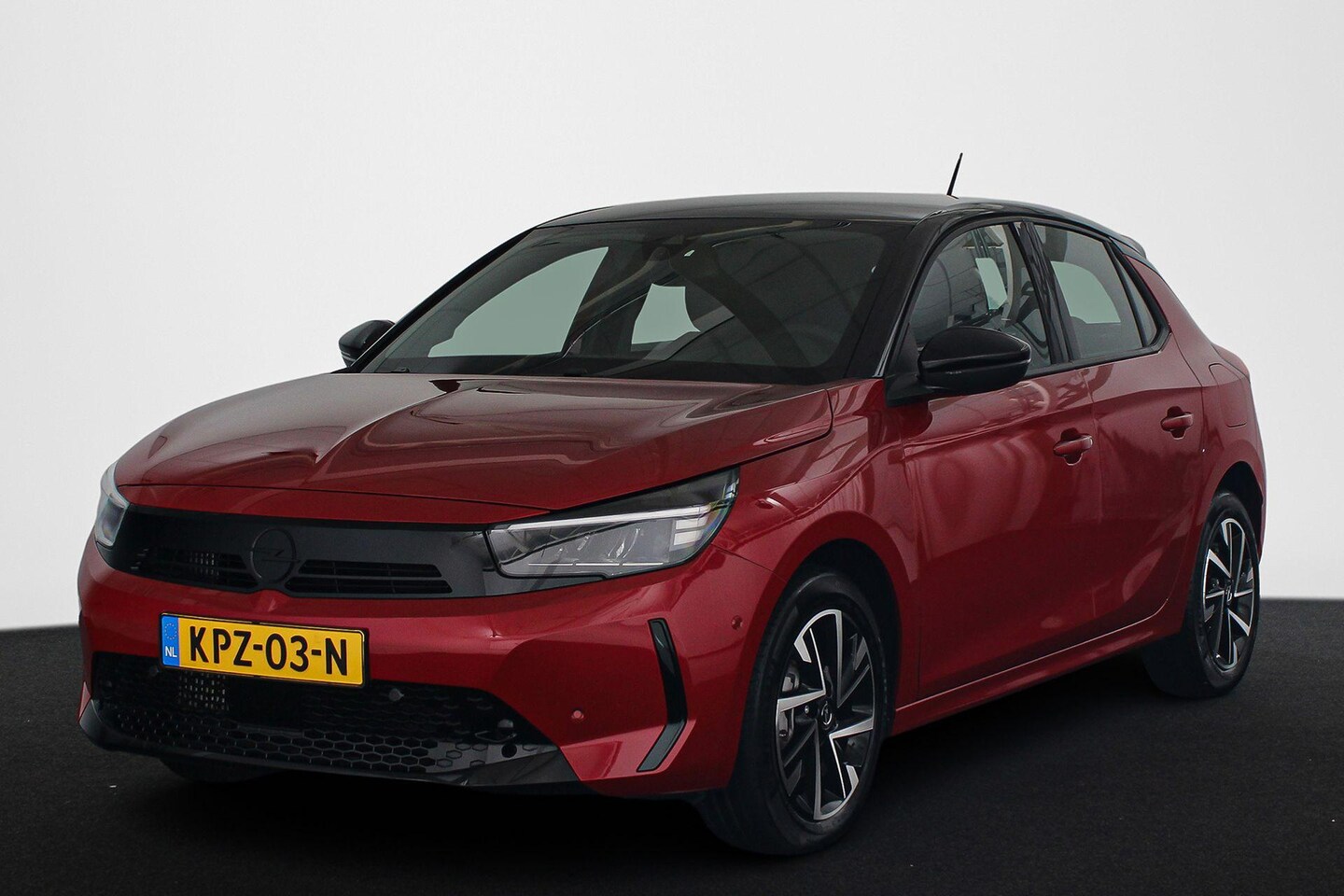 Opel Corsa - 1.2 Turbo Hybrid GS Achteruitrijcamera 17" Apple CarPlay - AutoWereld.nl