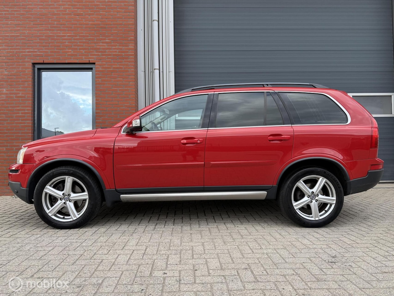 Volvo XC90 - 3.2 Sport 7-pers - blijvend youngtimer - BTW auto - AutoWereld.nl
