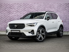 Volvo XC40 - 2.0 B3 Plus Dark | Trekhaak | Adaptive cruise control | Pixel LED koplampen | 360 camera |