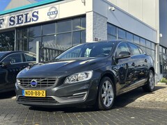 Volvo S60 - 2.0 T3 Momentum LEDER/NAVI/PDC