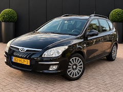 Hyundai i30 CW - 1.6i Dynamic AIRCO NAVI APK 20-05-2027