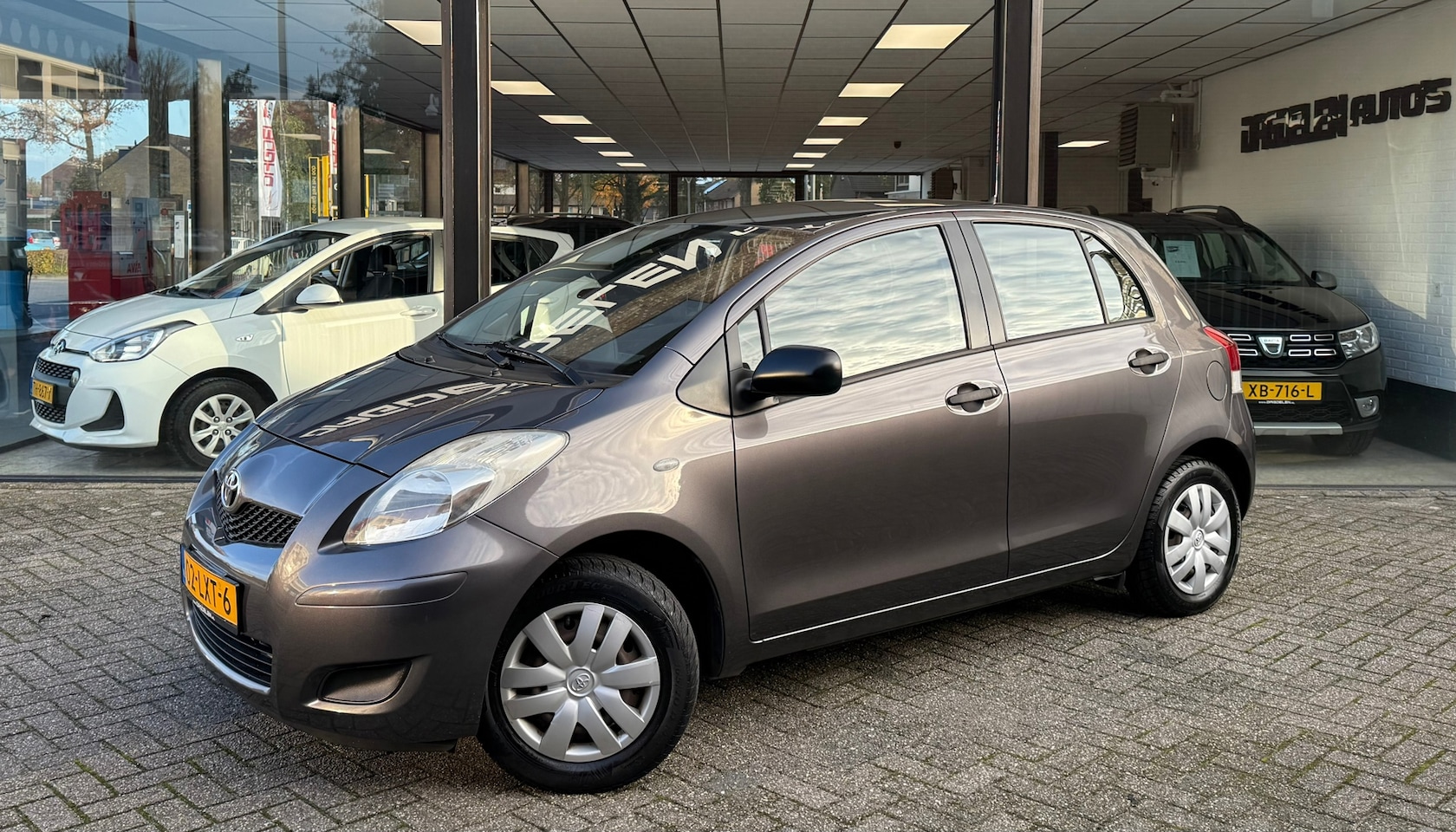 Toyota Yaris - 1.0 VVTi 5drs 2e EIG | AIRCO | ELEKTR PAK | NAP - AutoWereld.nl