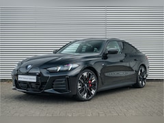 BMW i4 - eDrive35 High Executive M Sport / Schuif-kanteldak / Sportstoelen / Comfort Access / Parki